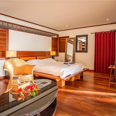 Oure Tera Beach Resort Kuto Exterior foto